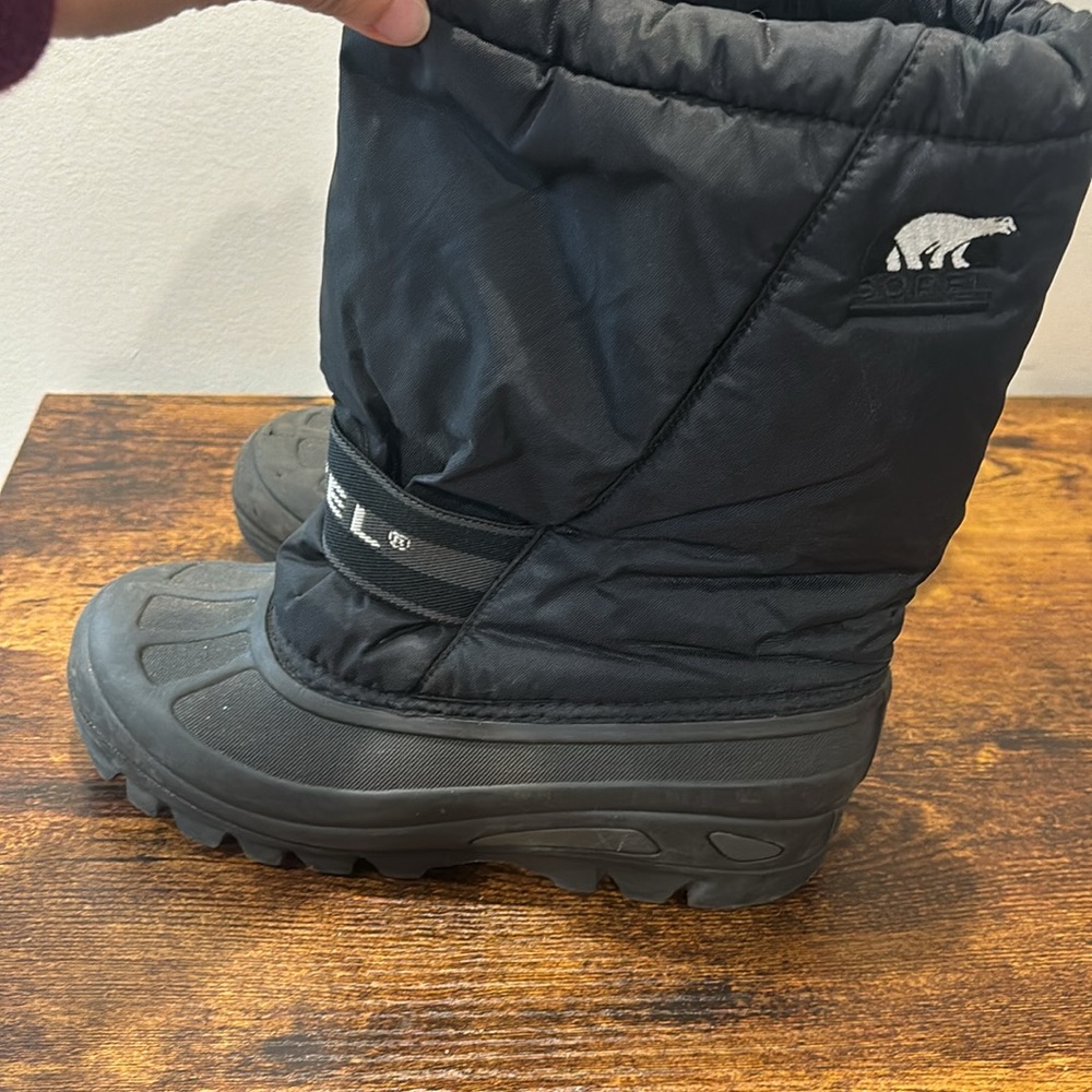 Sorel Kids Black Winter Snow Boots - Picture 3 of 8